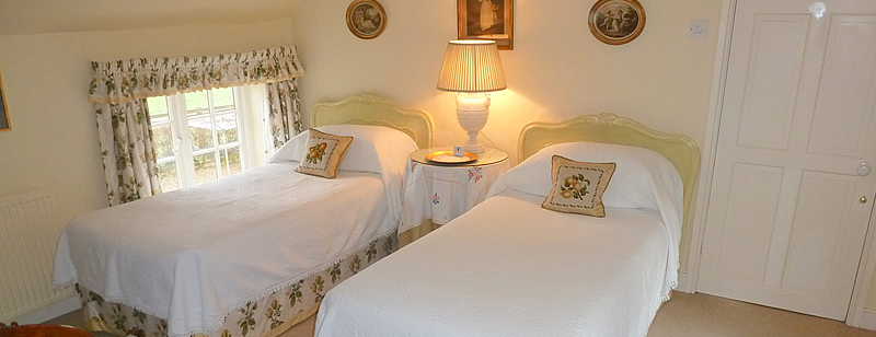 Double or Twin B&B room near Malmesbury