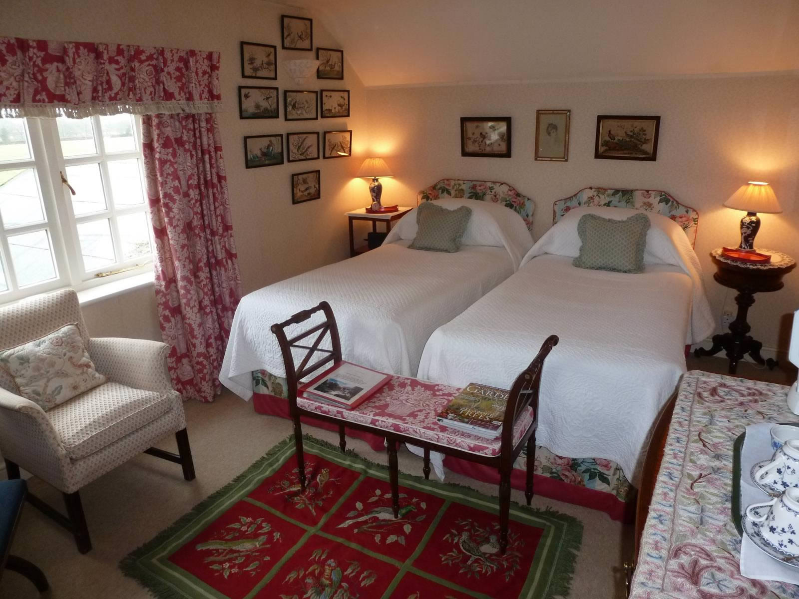 Luxurious double and twin B&B rooms close to Malmesbury